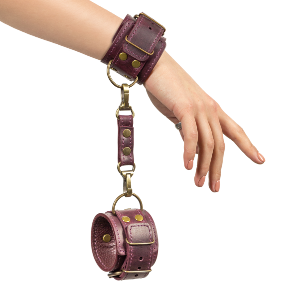 Преміум наручники LOVECRAFT фіолетові, натуральна шкіра, в подарунковій упаковці SO3295 фото